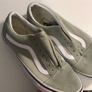 Olive green vans size 7.5 w